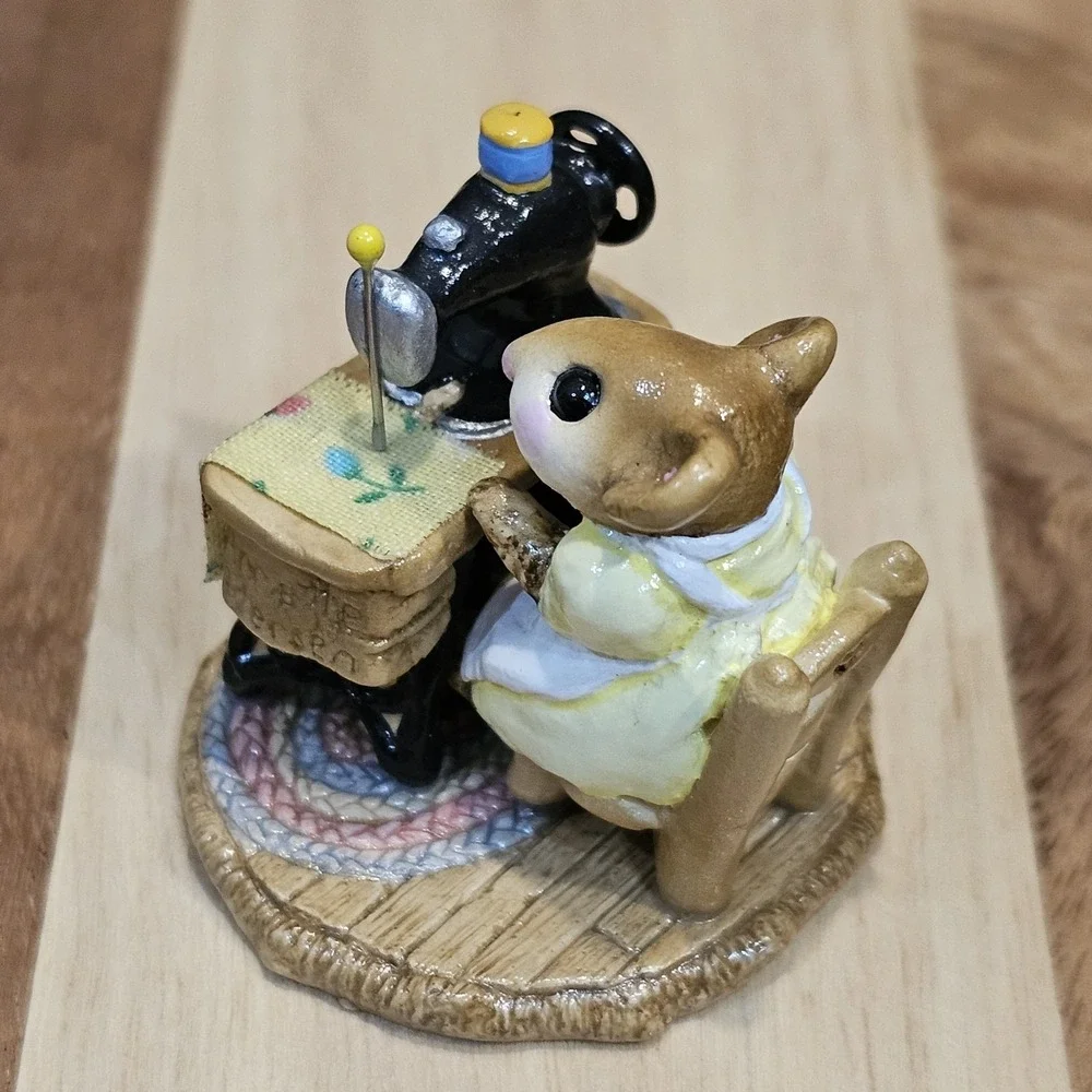 Wee Forest Folk‎ Miss Bobbin Yellow Retired No Box, Signed Annette Petersen M-40